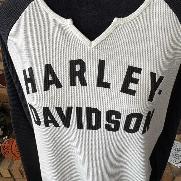 Harley Davidson Women's Long Sleeve Waffle Thermal Shirt - Picture 2 of 9